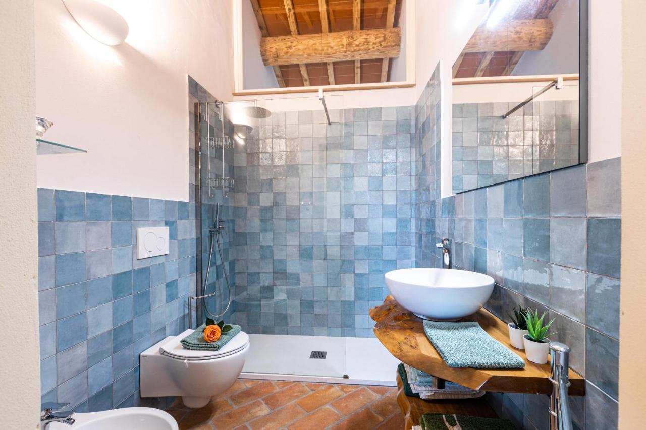 Appartamento In Casale Con Piscina Casa I Pavoni Chianni Exteriör bild