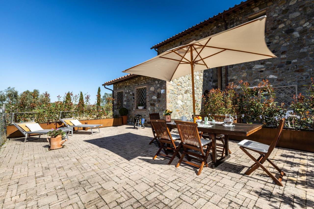 Appartamento In Casale Con Piscina Casa I Pavoni Chianni Exteriör bild