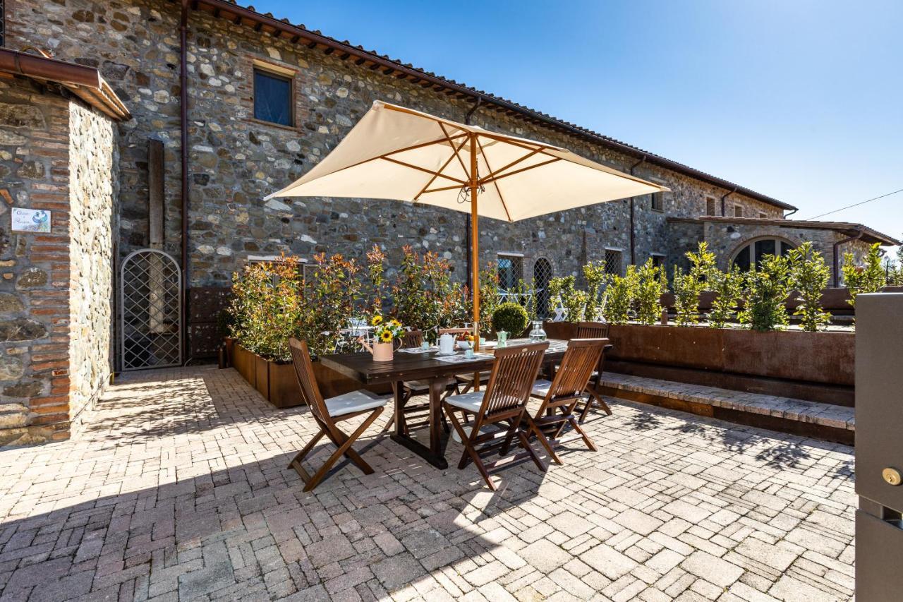 Appartamento In Casale Con Piscina Casa I Pavoni Chianni Exteriör bild
